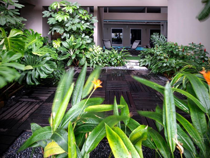 V Hotel Bencoolen Singapore Esterno foto