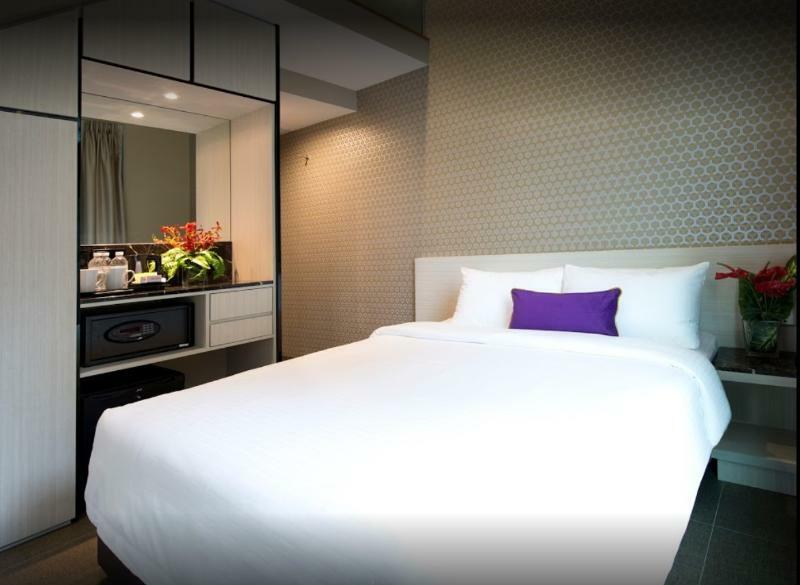 V Hotel Bencoolen Singapore Esterno foto